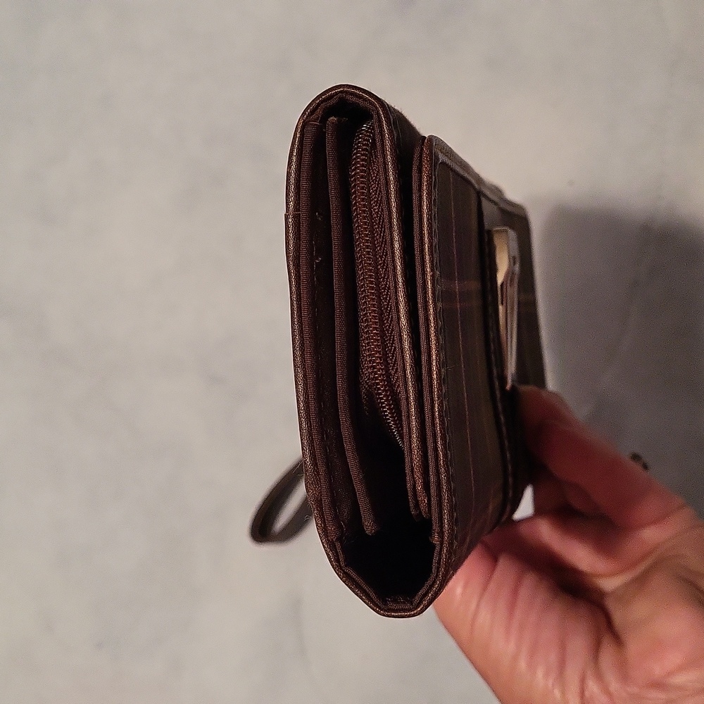 Chaps Long Wallet/Wristlet - Picture 4 of 9